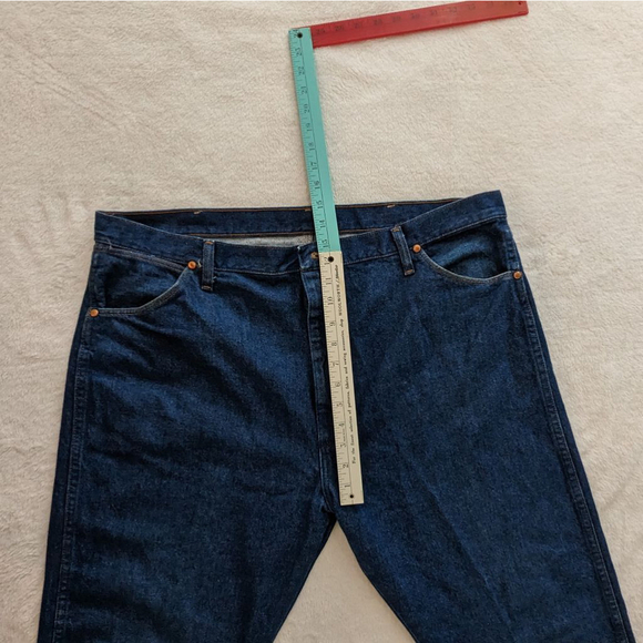 Wrangler Dark Denim Men's Jeans - Picture 4 of 13